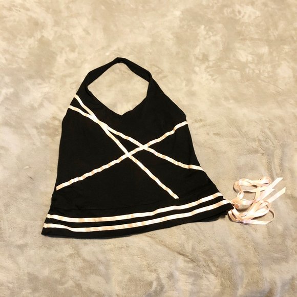 Gorgeous Nicole Miller Halter - Picture 3 of 13